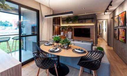 Lindo apartamento no Bairro Portão com Água Verde