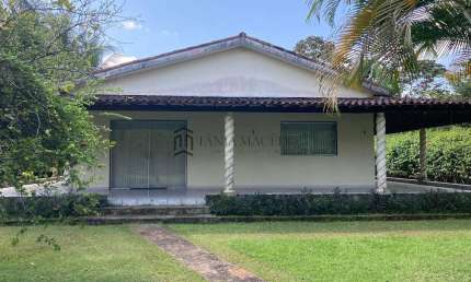 Casa à venda, em condomínio , com quintal gramado , terraço em L, 180m2 deárea contruída cm 03 quar