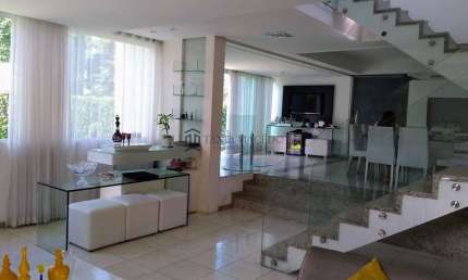 Casa à venda no Largo do Poço da Panela  com 273m2 de área útil e 4 quartos sendo 4 suítes, Recife,