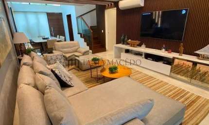 Bângalo à venda, com 177 m2, 5 dormitórios sendo 3 suítes, 1 quarto feito escritório pode reverter)