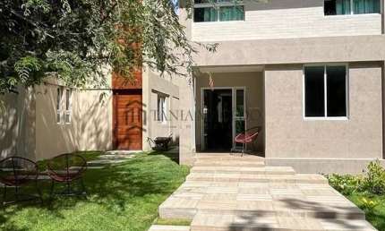 Casa à venda com 350m², com 5 suítes e dependência em Toquinho, Ipojuca, PE