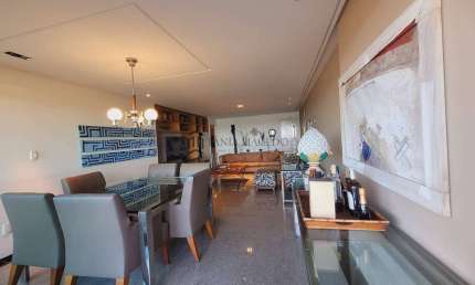 Apartamento para VENDA
 com 178m², com 4 quartos sendo 3 suítes, 2 Wc sociais, 2 vagas, 2 por andar