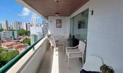 Apartamento à venda com 185m², 4 quartos sendo 2 suítes, sala 3 amb, Wc social, varanda em L, depen