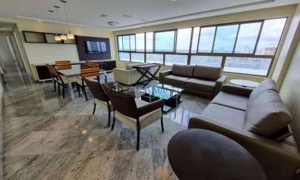 Apartamento à venda com 172m², 4 dormitórios (sendo 3 suítes), sala ampla, dep. completa , 3 vagas