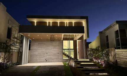 Casa à venda com 239m², 4 dormitórios, sendo 3 suítes com 1 master,Varanda, salas amplas,  Vargem F