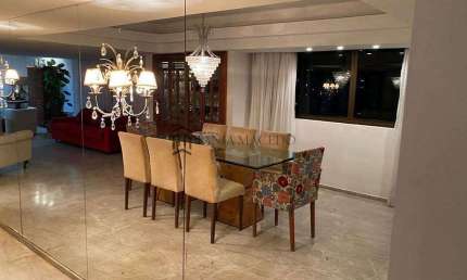 Cobertura  à venda com 517m², 4 quartos sendo 4 suítes , sala de cinema e 3 vagas no Edf. Itatiaia