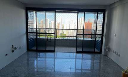 Apartamento à venda, 3 Dormitórios sendo 2 suítes, 130 m², andar alto, vista maravilhosa- Tamarinei
