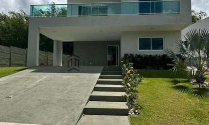 Casa à venda com 290m²,  4 dormitórios, 2 suítes sendo 1 master com closet, piscina, 2 vagas,Curado