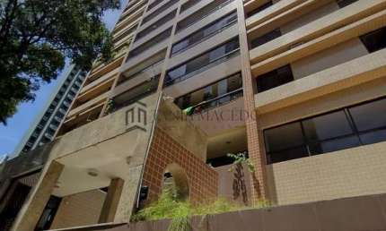 Apartamento à venda, 3 Suites, 152m² de área útil, 2 vagas de garagem na melhor rua do Espinheiro,
