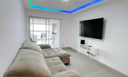 Belíssimo apartamento na asturias para locação anual com vista para o mar