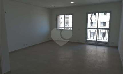 Sala comercial para alugar na Rua Campos Mello, Vila Mathias, Santos
