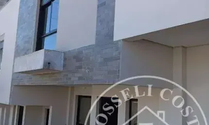 Casa com 3 quartos à venda na rua jucelino kubitschek de oliveira, 200, desvio rizzo, caxias do sul, 78 m2 por r$ 480.000