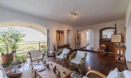 Apartamento à Venda em Alto de Pinheiros, São Paulo - SP