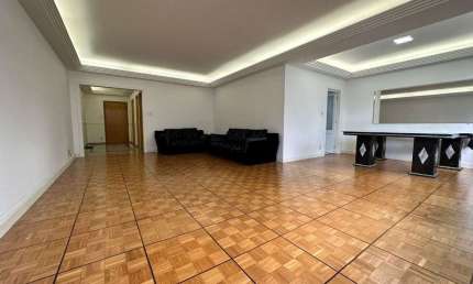 Apartamento à Venda em Santa Cecília, São Paulo - SP