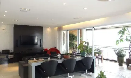 OPORTUNIDADE UNICA! APARTAMENTO com 230m² para VENDA!! VENHA CONHECER!