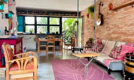 Casa Venda/Aluguel na Vila Madalena, 2 sts; 1 vg; 130m2, em Z.Mista (Res./Com.)
