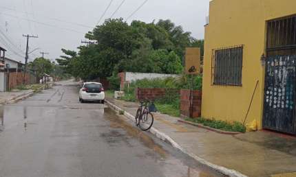 Prédio com 7 salas à venda na Rua  Itaipu 4 Lj- E, 4, Monte Gordo, Camaçari