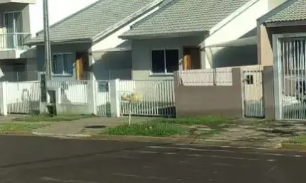 Casa com 2 quartos para alugar na Rua Casemiro Burile, Fraron, Pato Branco