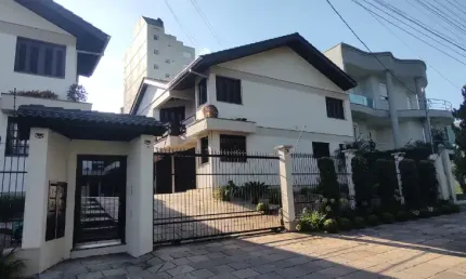 Casa com 3 quartos à venda na Próximo Sacolão Minuano/savi, Sagrada Família, Caxias do Sul