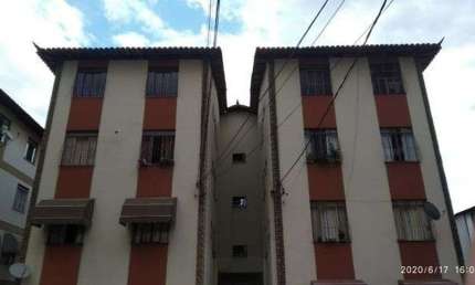 Apartamento Bairro Iguaçu Cód. A232. Aceita carro! Piso Porcelanato.