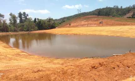 Loteamento ESTÃNCIA DO LAGO. Lotes a partir de 360 m², Cód. A100. Piscina, sauna, áreas de lazer.