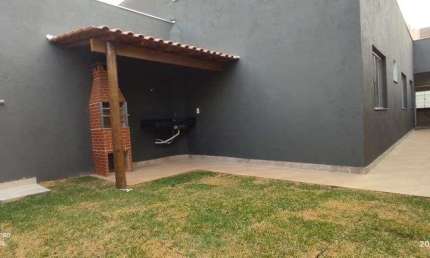Casa Cód. K142, Meio lote, garagem dois carros, quintal Região de Ipatinga, Bairro Parque Caravelas