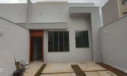 Casa Região de Ipatinga, Bairro Cidade Nova. Cód. K197, Quintal e 2 vagas de garagem
