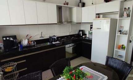 Casa Região de Ipatinga, Bairro Cidade Nova. Cód. K195. Quintal. Piso porcelanato, 2 vagas.