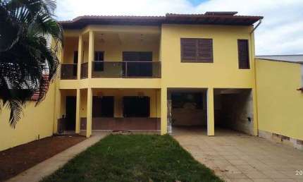 Casa no Centro de Ipatinga, Excelente vizinhança, Quintal. 4 vgs Garagem. Região de Ipatinga