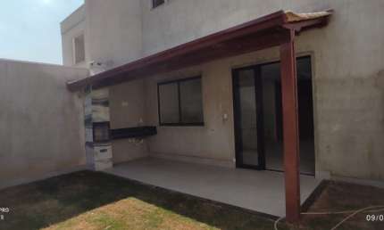 Casa Bairro Vila Ipanema. Cód. K230, 3 Quartos/2 suites, Quintal, 2 vgs paralelas .
