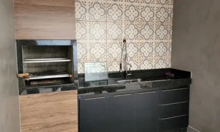 Casa Bairro Cidade Nova. Cód. K069, 3 qts/suite, 161,64 m², 2 vgs livres. Quintal com área gourmet com churrasq. e ducha