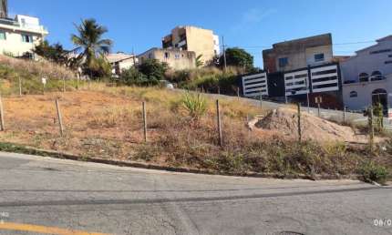 Lote Bairro Cidade Nova, Cód. L104, Área total 416,70 m² (Pode se construir até 04 Casas geminadas).  Perto da avenida. Região de Ipatinga