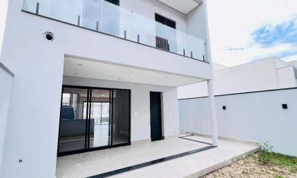 Casa com 3 quartos e suíte em condomínio à venda - Jundiaí