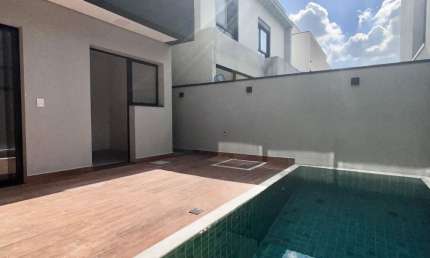 Casa em condomínio com 3 quartos, suíte e piscina à venda em Jundiaí