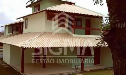 Casa com 3 quartos à venda na Rua Castro Alves, Glória, Macaé por R$ 1.800.000