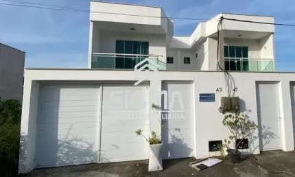 Casa com 3 quartos à venda na Rua Doutor Paulo Maurício Lins Oliveira, 47, Vale das Palmeiras, Macaé por R$ 450.000