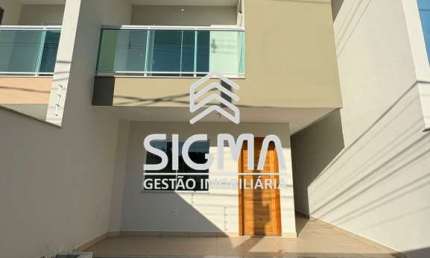 Casa com 3 quartos à venda na Alameda do Bosque, 248, Granja dos Cavaleiros, Macaé por R$ 650.000