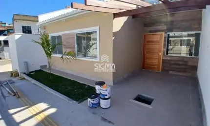 Casa com 3 quartos à venda na rua manoel francisco nunes, granja dos cavaleiros, macaé por r$ 470.000