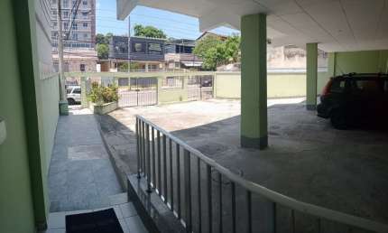 Apartamento com 3 quartos para alugar na Rua das Rosas, 516, Vila Valqueire, Rio de Janeiro