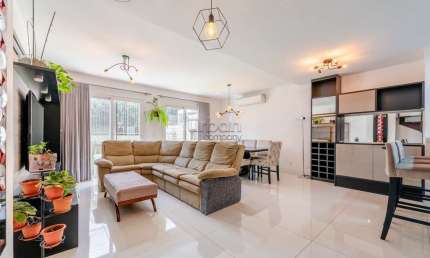 Casa em condomínio fechado com 3 quartos à venda na Rua Gralha Azul, 555, Jardim Carvalho, Porto Alegre por R$ 1.499.900