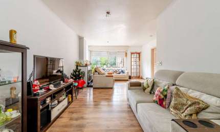 Apartamento com 3 quartos à venda na Avenida Protásio Alves, 1581, Rio Branco, Porto Alegre por R$ 570.000