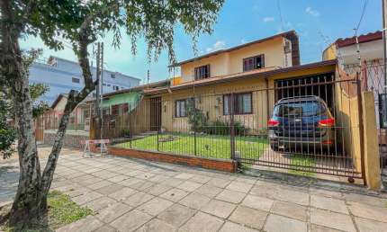 Casa em condomínio fechado com 4 quartos à venda na Rua Fernando Cortez, 476, Cristo Redentor, Porto Alegre por R$ 1.170.000