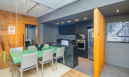 Apartamento com 3 quartos à venda na Avenida João Wallig, 1845, Passo da Areia, Porto Alegre por R$ 890.000