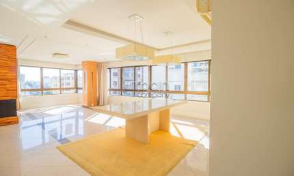 Apartamento com 3 quartos à venda na Rua Dário Pederneiras, 554, Petrópolis, Porto Alegre por R$ 1.800.000