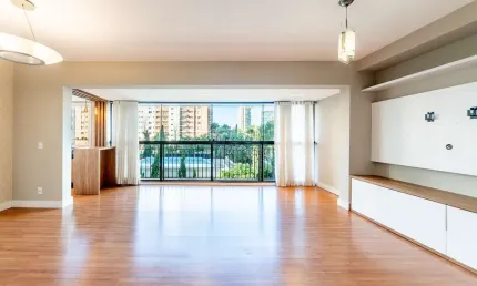 Apartamento com 3 quartos à venda na Avenida Túlio de Rose, 260, Jardim Europa, Porto Alegre por R$ 1.790.000