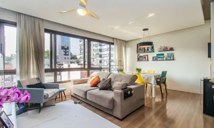 Apartamento com 2 quartos à venda na Rua Carlos Von Koseritz, 345, Higienópolis, Porto Alegre por R$ 720.000