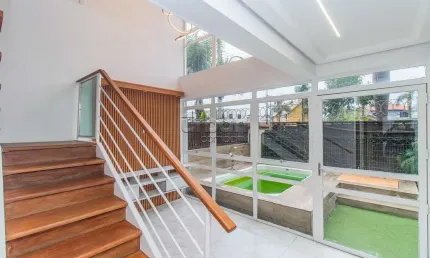 Casa em condomínio fechado com 4 quartos à venda na Alameda Três de Outubro, 665, Ecoville, Porto Alegre por R$ 860.000