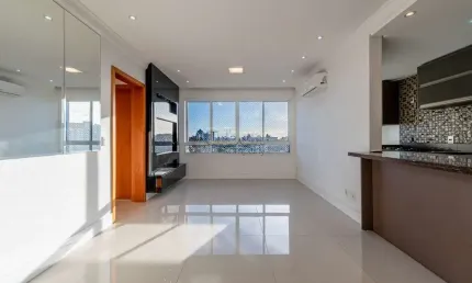 Apartamento com 2 quartos à venda na Rua Gomes de Freitas, 524, Vila Ipiranga, Porto Alegre por R$ 680.000