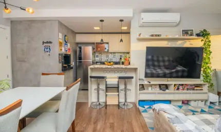 Apartamento com 2 quartos à venda na Rua Frederico Otávio Domingues Barbosa, 50, São Sebastião, Porto Alegre por R$ 590.000