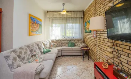 Casa em condomínio fechado com 4 quartos à venda na Rua Doutor Galdino Nunes Vieira, 306, Jardim Itu Sabará, Porto Alegre por R$ 840.000
